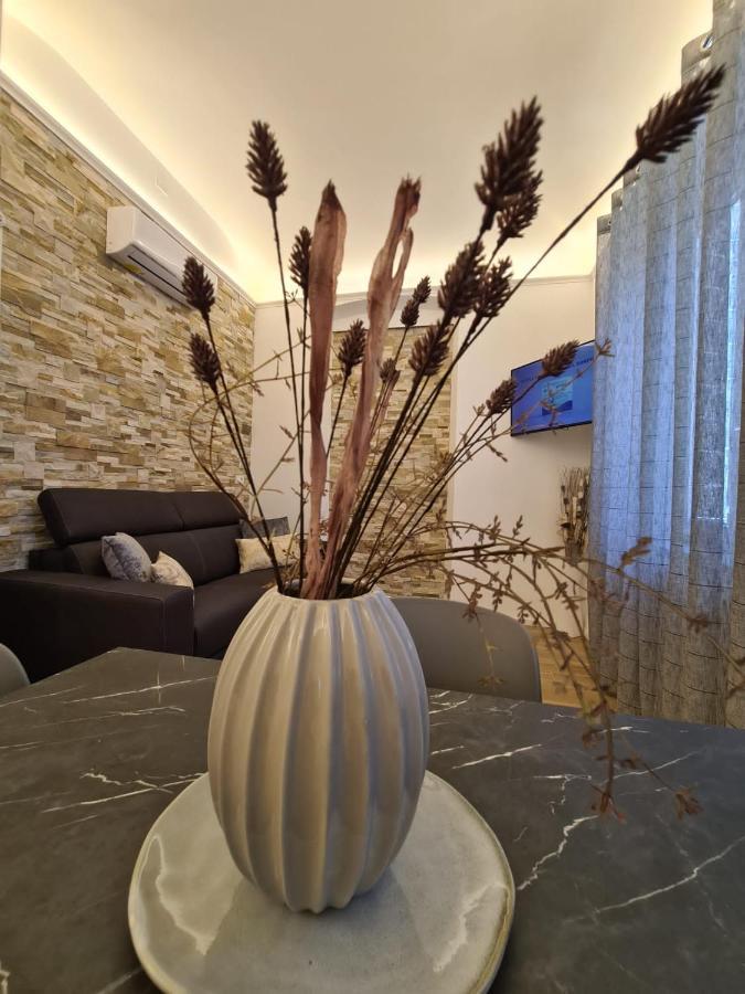 Soni Apartment La Spezia Bagian luar foto